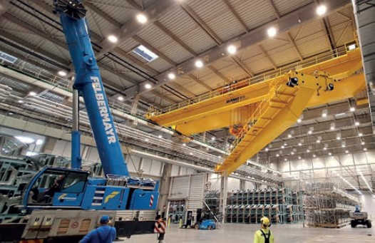 overhead crane installed